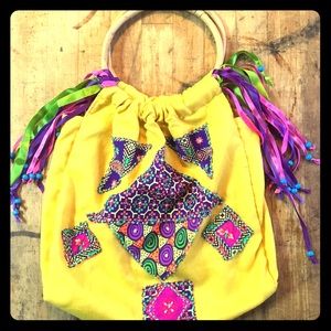 👜 Vintage fabric purse with bamboo handles